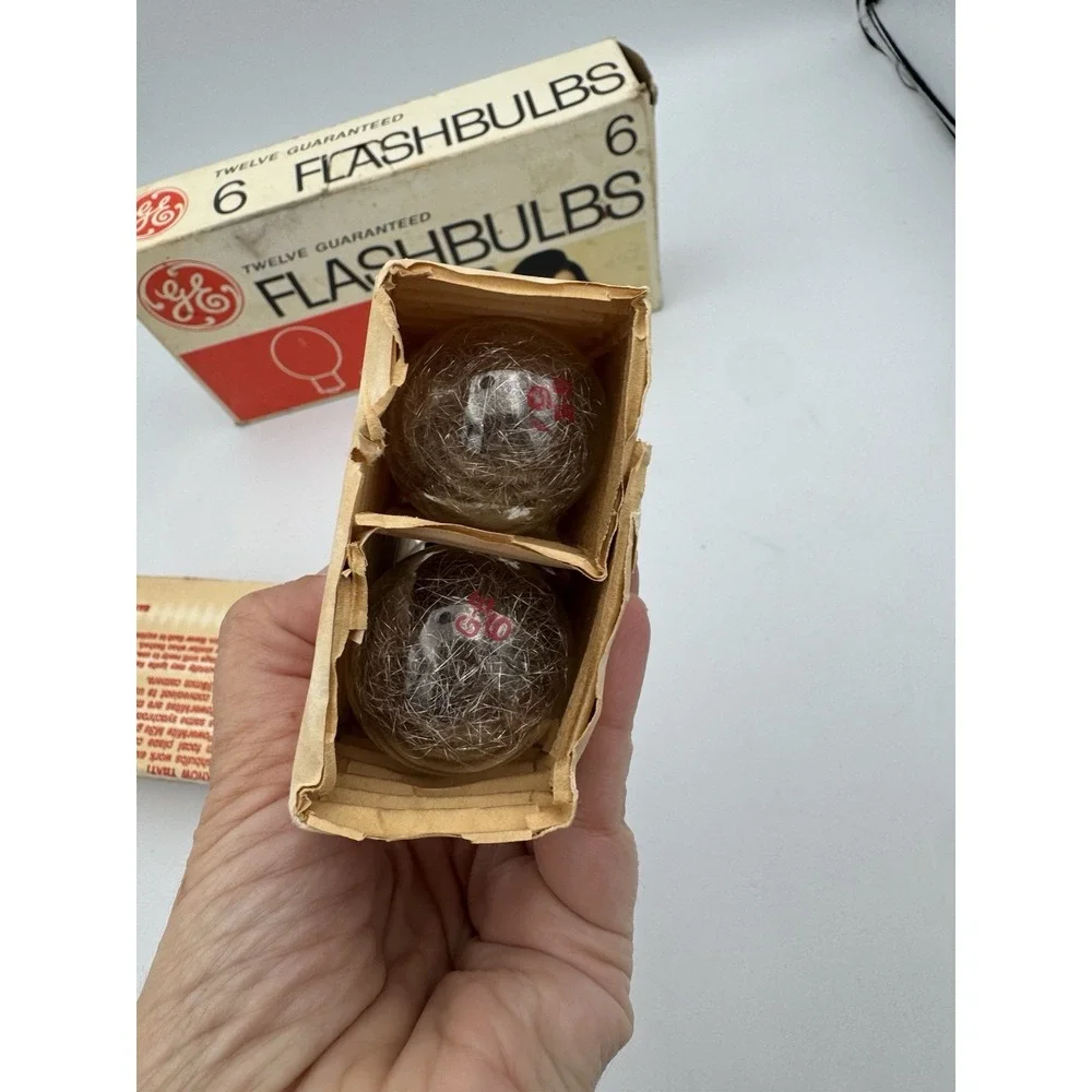 Vtg GE No. 6 Flashbulbs 8/12 Clear Bulbs w/ Original Box 1950s Photography USA